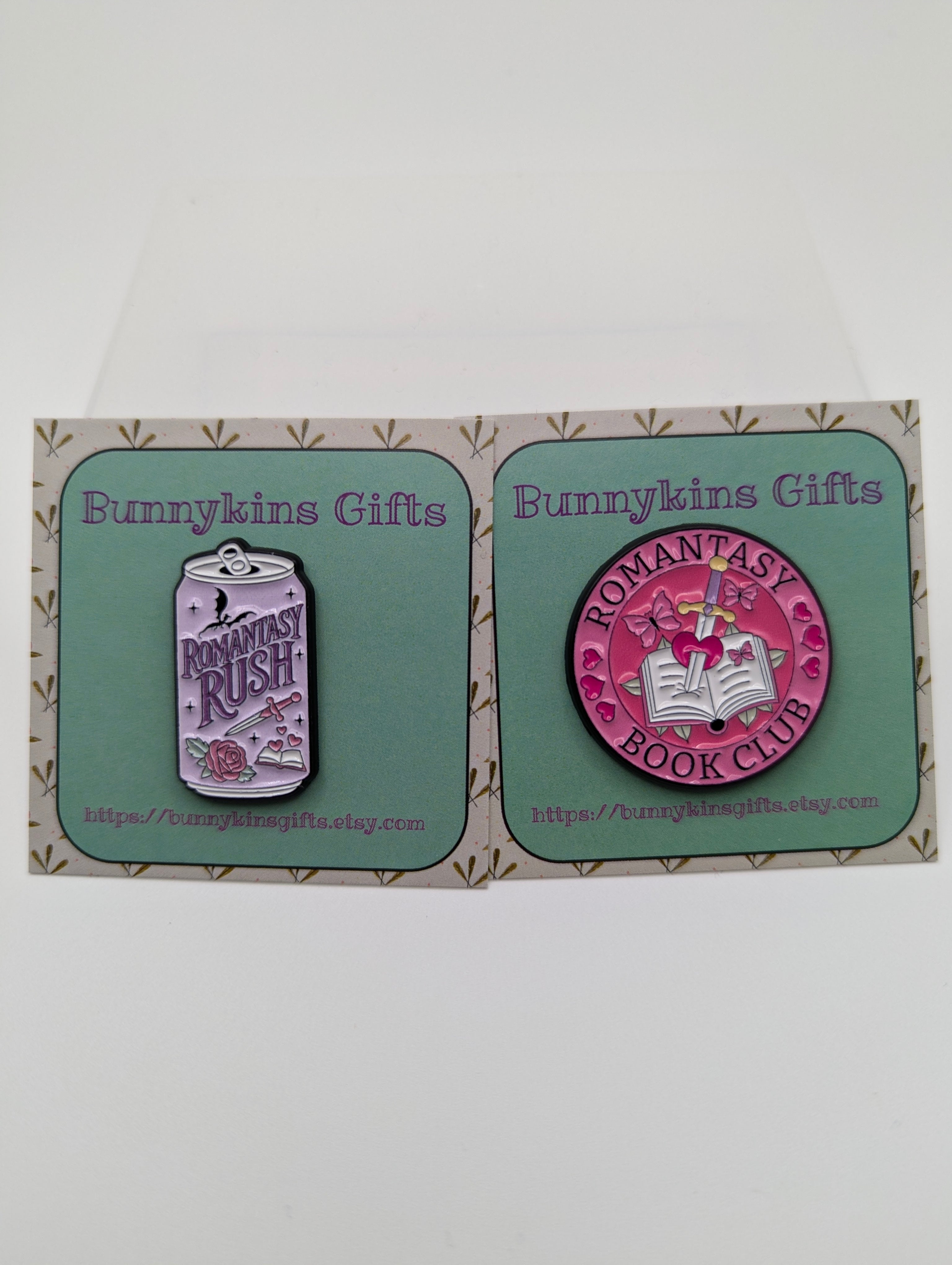 Romantasy Book Club Enamel Pin Badge